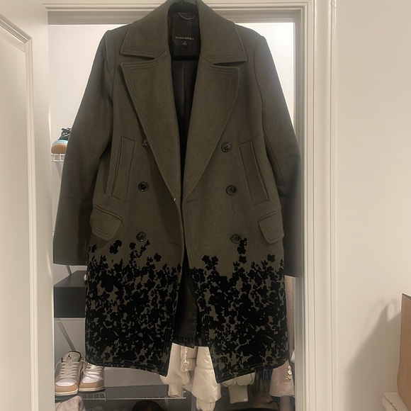 Banana Republic pea coat size:S but I usually wear a large - Picture 3 of 3